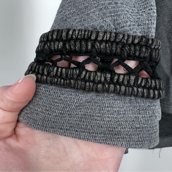 Free People Grey Split Neck Oversized Boho Top - Picture 3 of 5